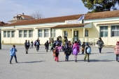 Συλλαβίζοντας ελληνικά 200 προσφυγόπουλα σε σχολεία του Κιλκίς
