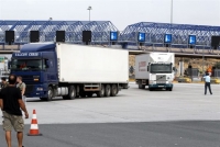 Μαζικοί έλεγχοι σε διόδια για όπλα, ναρκωτικά και τέλη ταξινόμησης