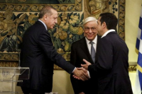 Ερντογάν: Eιρήνη με την Ελλάδα - Ανταλλαγή όμως των δύο ελλήνων στρατιωτικών με τους οκτώ τούρκους αξιωματικούς