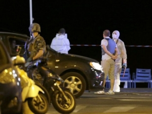 Επεισόδια στο Παρίσι μετά το θάνατο νεαρού στα χέρια της αστυνομίας