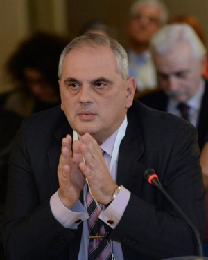 «Το χαράτσι 25% κάνει απαγορευτικά τα νέα φάρμακα»