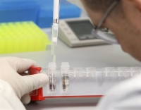 Στο «κόκκινο» τα διαγνωστικά και αιματολογικά εργαστήρια