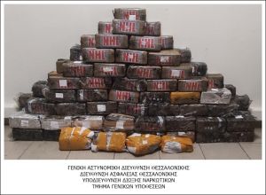 Θεσσαλονίκη: Πώς η ΕΛ.ΑΣ. εντόπισε τα 161 κιλά κοκαΐνης (ΒΙΝΤΕΟ &amp; ΦΩΤΟ)