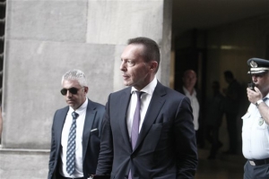 Κωνσταντοπούλου: Κάλεσε την Τρίτη τον Στουρνάρα ενώπιον της Επιτροπής Θεσμών και Διαφάνειας για τη Siemens