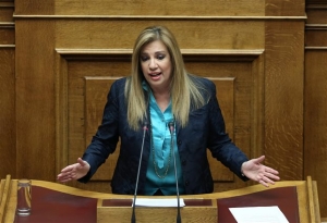 Γεννηματά: Πάρτε πίσω τώρα το νομοσχέδιο για το ασφαλιστικό