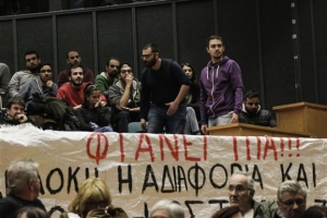 «Θέλουμε απαντήσεις τώρα, όχι αύριο» είπαν οι κάτοικοι της Μάνδρας