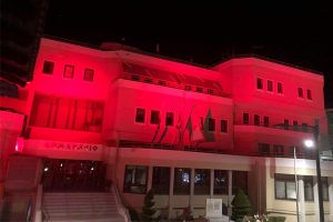 Φωταγώγηση Δημαρχείου την Ημέρα Εθνικής Μνήμης της Γενοκτονίας των Ελλήνων της Μικράς Ασίας