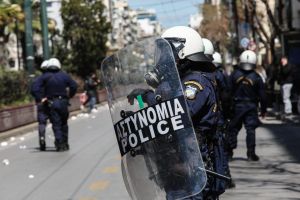 Θεσσαλονίκη: Νέα επίθεση με πέτρες εναντίον αστυνομικών στο ΑΠΘ