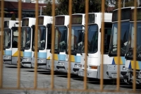 «Κόβει» δρομολόγια ο ΟΑΣΑ μετά τις επιθέσεις κατά οχημάτων