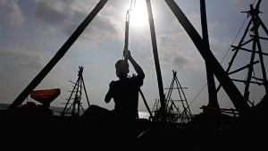 Ανακοινώθηκε η άρση του αποκλεισμού των ιρανικών λιμανιών από τον Ιρανικό Υφυπουργό Εξωτερικών