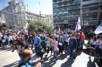 Πολύ μεγάλες συγκεντρώσεις την Παρασκευή ενάντια στο Ασφαλιστικό