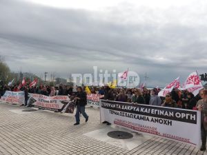 Ηχηρό μήνυμα από το άγαλμα του Μ. Αλεξάνδρου: “Όχι άλλο έγκλημα” – Ολοκληρώθηκε η πορεία για τα Τέμπη