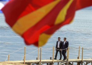 Ακροβασίες Ζάεφ: Νέες δηλώσεις περί «μακεδονικής» ταυτότητας