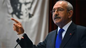 Απειλεί την Ελλάδα και ο Κιλιτσντάρογλου: «Όταν έρθουμε στην εξουσία θα τους δείξουμε τι θα γίνουν τα όπλα στα νησιά»