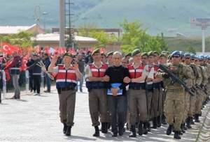 Πρεμιέρα στη δίκη για το αποτυχημένο στρατιωτικό πραξικόπημα στην Τουρκία