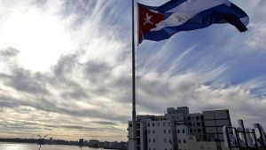 Συναγερμός στην Αβάνα: Ο πρόεδρος προειδοποιεί για «αιματοχυσία» αν οι ΗΠΑ επιτεθούν