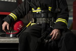 Πυροσβέστης πέθανε σε κατάσβεση φωτιάς στη Θεσσαλονίκη