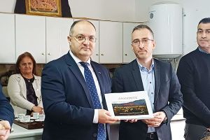 Κιβωτός μνήμης και ιστορικής συνέχειας το Λεύκωμα ‘’Αροθυμίες’’ του Αγίου Χαραλάμπους