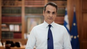 “Τρίζουν” καρέκλες από τον σαρωτικό ανασχηματισμό