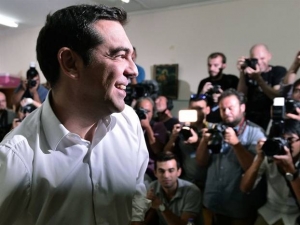 Independent: «Αναγεννήθηκε από την τέφρα ο Τσίπρας»