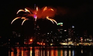 Ο πλανήτης υποδέχεται το 2016!