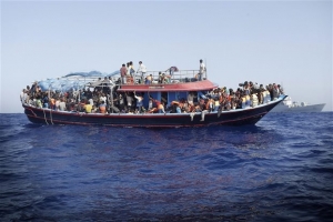 Οι διακινητές «γελούσαν» όταν βύθιζαν στο θάνατο 500 μετανάστες