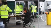 Βρετανία: Πρόγραμμα μαζικών τεστ καθώς ξανανοίγει η οικονομία