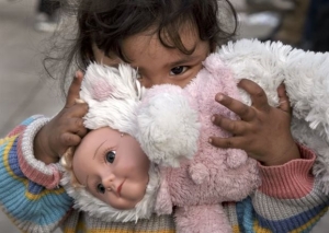 Συγκέντρωση ειδών πρώτης ανάγκης για τους πρόσφυγες στο Σύνταγμα