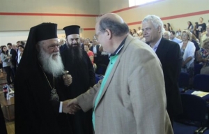 «Πόλεμος» Φίλη - Εκκλησίας για τα θρησκευτικά