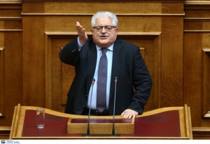 Τζαβάρας: Η πιο πειθήνια κυβέρνηση απέναντι στους δανειστές