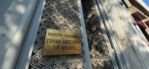 Οι υπουργοί «φεσώνουν» με καθυστερήσεις το Κράτος