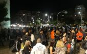 Θεσσαλονίκη: Μεταμεσονύκτια συγκέντρωση διαμαρτυρίας από καταστηματάρχες και υπαλλήλους της εστίασης (pics&amp;vds)