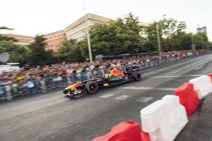 Θεσσαλονίκη: Έτοιμη να υποδεχθεί το μονοθέσιο της Red Bull η Νέα Παραλία (ΒΙΝΤΕΟ &amp; ΦΩΤΟ)