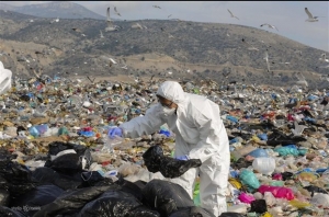 Ρένα Δούρου: Ωμή πολιτική παρέμβαση το σχέδιο διαχείρισης αποβλήτων