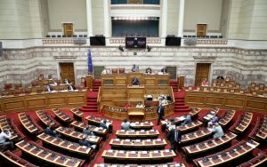 Νομοθετικό σπριντ μέχρι να κλείσει η Βουλή