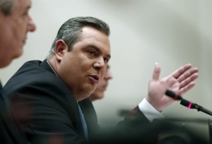 Εφοδος ελεγκτών για τα εξοπλιστικά