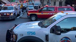 Σύγκρουση δύο συρμών του μετρό στη Νέα Υόρκη μετά από εκτροχιασμό του ενός – Στους 24 οι τραυματίες (ΒΙΝΤΕΟ)
