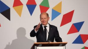 Όλαφ Σολτς: «Ξεκαθαρίστηκαν οι παρεξηγήσεις» για το σχέδιο 200 δισεκ. ευρώ της Γερμανίας