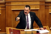 Βουλή: Ρατσιστικό ντελίριο από τον Χρ. Παππά που έσκισε το ν/σ περί ιθαγένειας