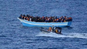 Θέουτα: Εντυπωσιακή διάσωση 54 παιδιών που κολύμπησαν από το Μαρόκο