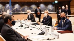 Βρετανός ΥΠΕΞ για την Άτυπη Πενταμερή: «Η Μ. Βρετανία θα συνεχίσει να εργάζεται για την διευθέτηση του Κυπριακού»