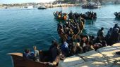 Ρεκόρ αφίξεων από βάρκες μεταναστών στη Λαμπεντούζα