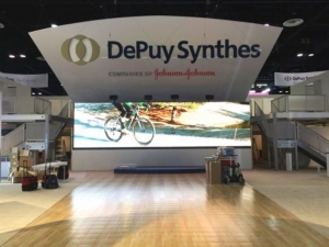 Ξεκίνησε η δίκη για το σκάνδαλο της DePuy