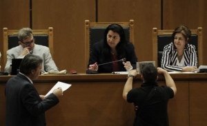Δίκη Χ.Α: «Αλλα λόγια» και αντιφάσεις από τον αστυνομικό Τσολακίδη