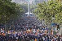 Ενωμένοι κατά της τρομοκρατίας 100.000 άτομα στους δρόμους της Βαρκελώνης