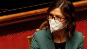 Ιταλία: Επαναλειτουργία καταστημάτων σίγουρα τον Μάιο, ίσως και κάποιες τον Απρίλιο