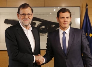 Ισπανία: φως στο τούνελ της ακυβερνησίας