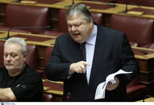 Βενιζέλος: Η κυβέρνηση ψάχνει συναίνεση ή πλειοψηφία;