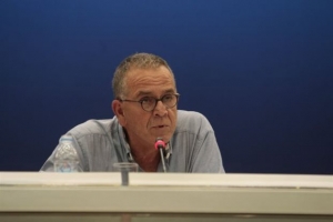 Μουζάλας: «Η πλατεία Βικτωρίας θα αδειάσει»