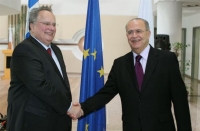 Κυπριακό, ενεργειακά, προσφυγικό στη συνάντηση Κασουλίδη-Κοτζιά